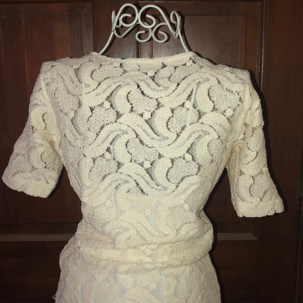 Dress - Picture 2 of 4
